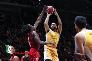 Pesaro e Varese sono un inno alla gioia, ma in semifinale ci va Repesa