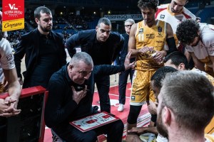 Il vicecoach Bruno Savignani presenta Carpegna Prosciutto Basket Pesaro – Openjobmetis Varese