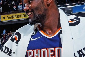 Phoenix corsara a Indiana con sei in doppia cifra