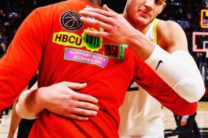 Utah rimonta nel finale e batte Toronto