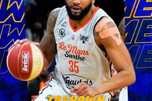 Metropolitans 92 inks Tashawn Thomas
