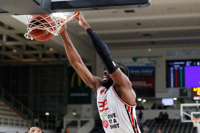 chinanu onuaku badalona