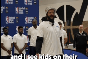Joakim Noah: Mettete giù il cellulare. Non vi aiuterà in una partita playoff