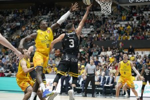 CopaACB: Il Lenovo Tenerife si aggiudica il derby contro Gran Canaria