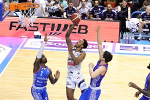 Trabzonspor adds Tres Tinkle, Marcquise Reed