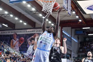 Sassari si congeda da Deshawn Stephens