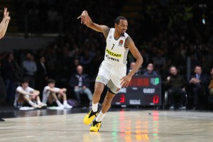 Punter to Maccabi? There’s a denial from the player