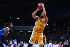 UNAHOTELS Reggio Emilia in trattativa con Kwan Cheatham