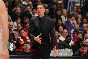 Olympiacos, Bartzokas: “A Milano per combattere, non ci aspettiamo una partita facile”