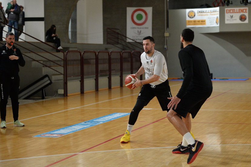 Derthona Mitja Nikolic