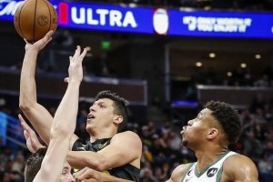 Notte pazzesca per Simone Fontecchio: 26 punti ai Bucks