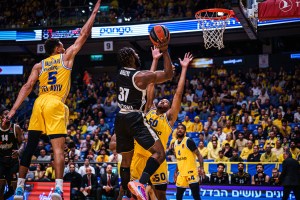 La Virtus crolla a Tel Aviv, è un dominio Maccabi