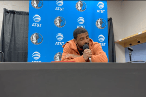 Dallas Mavericks, tutore al piede per Kyrie Irving