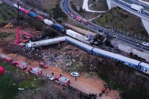 Tragedia ferroviaria in Grecia: proclamati tre giorni di lutto nazionale
