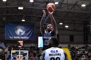 Happy Casa Brindisi, Nick Perkins ritocca il suo high stagionale