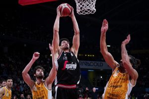 Virtus, all’andata con Pesaro i migliori Bako e Shengelia della stagione