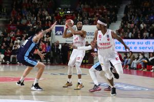Markel Brown signs with Girona