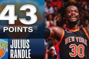 43 punti e canestro vincente per Julius Randle