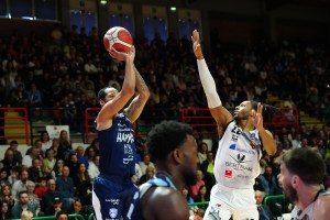Brindisi al lavoro sulle conferme di Bowman e Mezzanotte