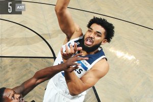 I Wolves battono Brooklyn e si avvicinano ai Pelicans