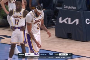 Lakers, infortunio per Anthony Davis