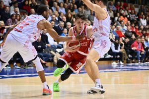 Pallacanestro Trieste, frattura al naso per Michele Ruzzier