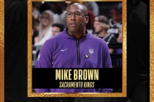 Mike Brown wins 2022-23 Coach of the Year Award