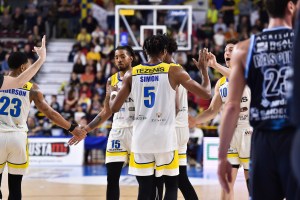 Colpo grosso Verona, cade Sassari