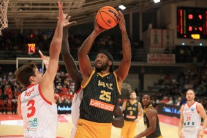 Akil Mitchell joins Criollos de Caguas