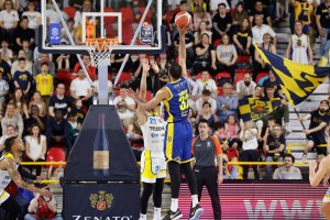 Trevor Thompson in Grecia, ufficiale l’accordo con il Peristeri