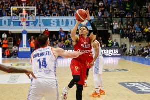 Bertram Derthona reportedly offers two-years $420,000 contract to Colbey Ross