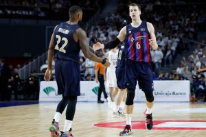 Barcellona, possibile il ritorno in campionato di Higgins e Vesely
