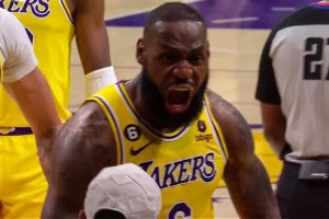 Los Angeles Lakers, LeBron James la chiude così