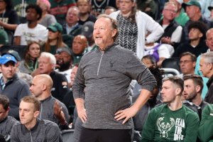 Milwaukee Bucks, esonerato Mike Budenholzer