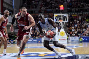 Vittoria autoritaria di Sassari che batte Venezia anche in gara-3