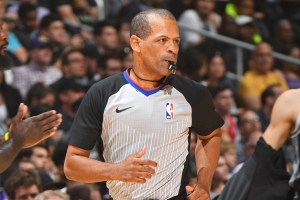 NBA apre inchiesta sul “burner” attribuito a un arbitro
