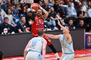 Milano-Sassari, tutta la storia dei precedenti: nessuna squadra è stata affrontata più spesso