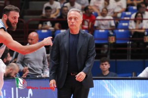 Happy Casa Brindisi, coach Bucchi: “Io e mia moglie amiamo Brindisi, vogliamo la promozione”
