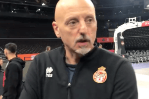 Mike James-Sasa Obradovic, rottura in arrivo? Il coach: “Abbiamo visto la stessa partita?”