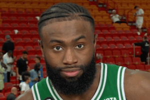 Miracolo di White, incredulo anche Jaylen Brown