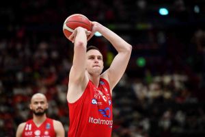 Olimpia Milano, in gara-2 contro Trento torna Johannes Voigtmann