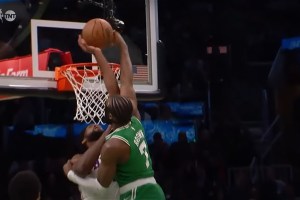 Torna in campo l’mvp: la stoppatona di Joel Embiid