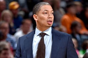 Tyronn Lue reportedly expected to remain with Clippers
