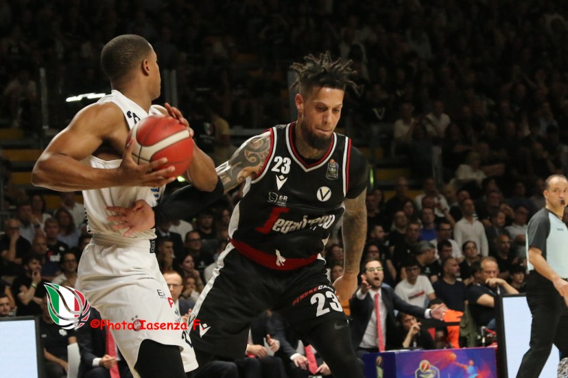 EA7 Emporio Armani Milano - Segafredo Zanetti Bologna Daniel Hackett