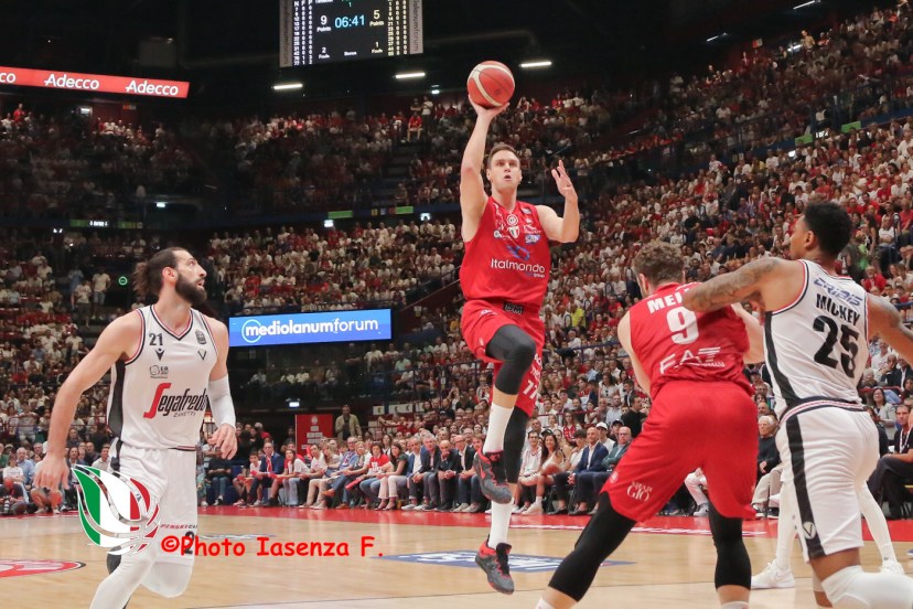 EA7 Emporio Armani Milano - Segafredo Zanetti Bologna Johannes Voigtmann