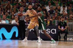 Il Barça raggiunge il Real Madrid: sarà ancora Clàsico in finale
