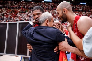 Olimpia Milano, Kyle Hines resta per un’altra stagione