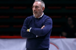 Riccardo Eliantonio non è più il coach dei Knights
