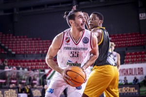Karsiyaka, rinnovo per Kenan Sipahi