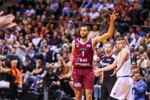 Happy Casa Brindisi, la storia di Jamel Morris